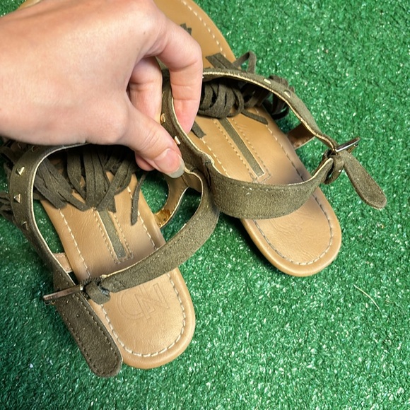 Sandals with fringe - Picture 4 of 6